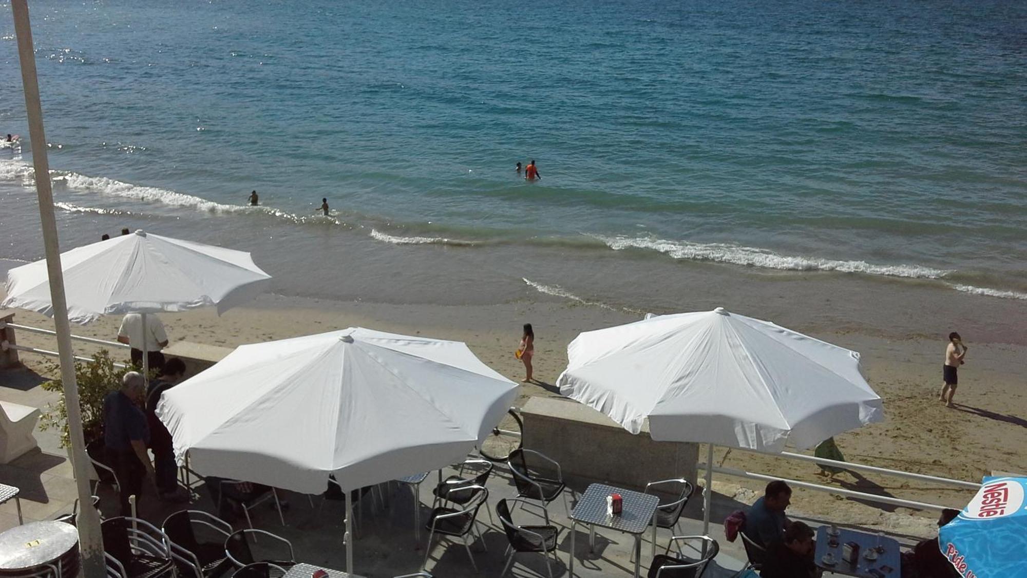 Hostal J.B Malpica Bagian luar foto